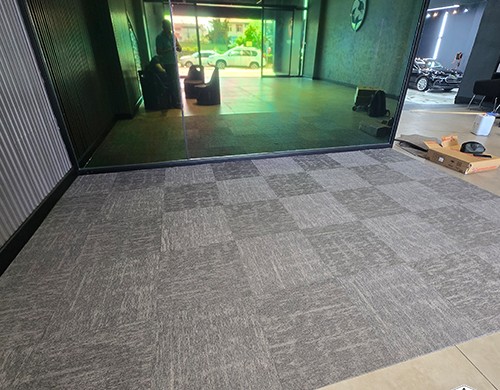 Karo Halı Aura 02 Karo Halı Aura 02